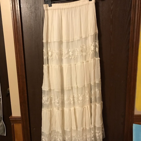 Lace skirt - Picture 1 of 1